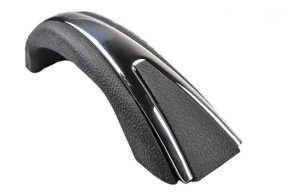 Ручка со вставкой из полированной нержавейки GUSSI  651U0031